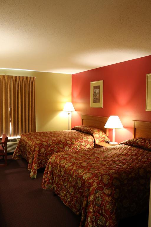 Hometown Inn & Suites Шерервіль Екстер'єр фото